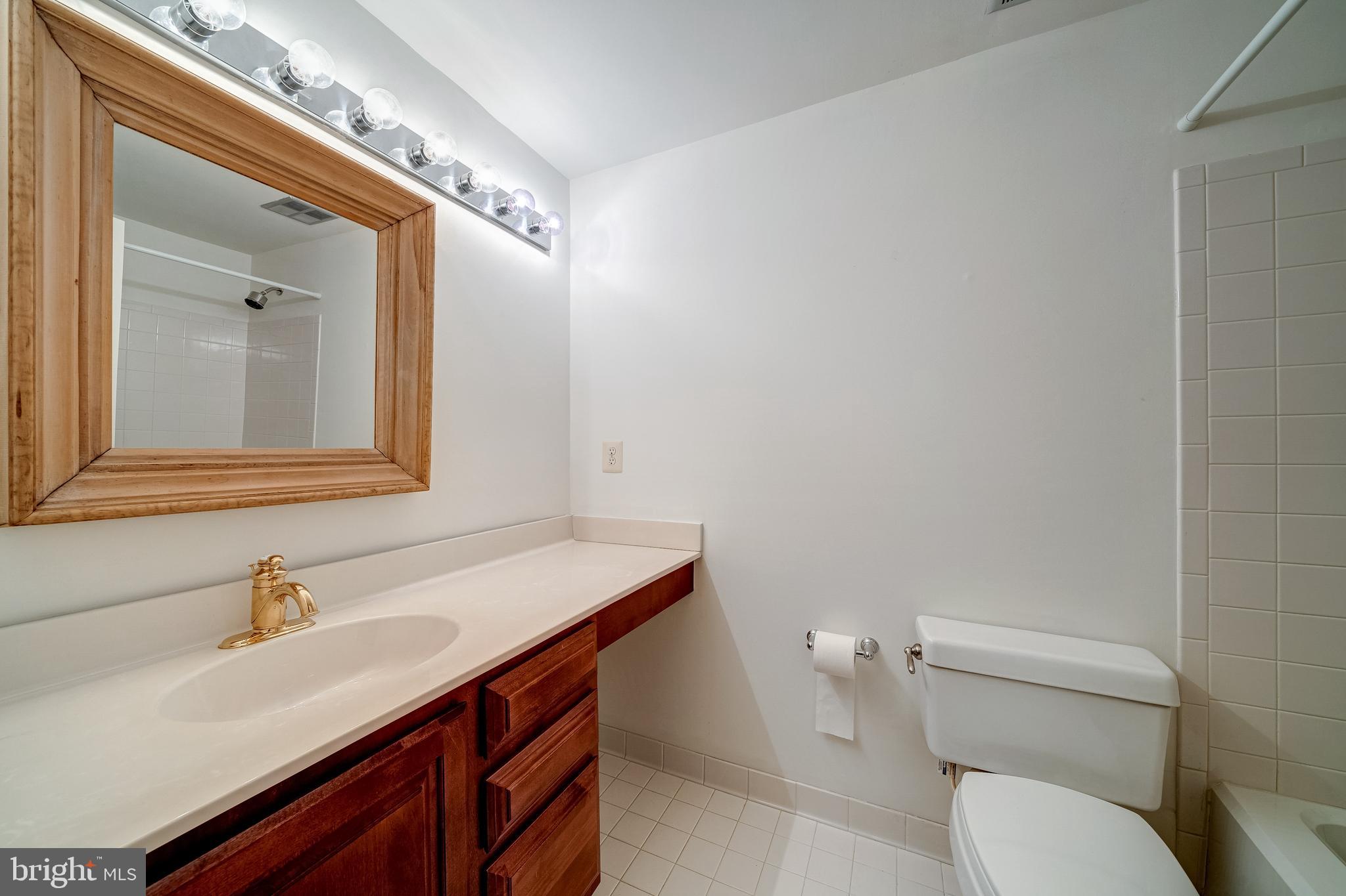 11457 Hollow Timber Court Reston, VA 20194 - Photo 39 of 46