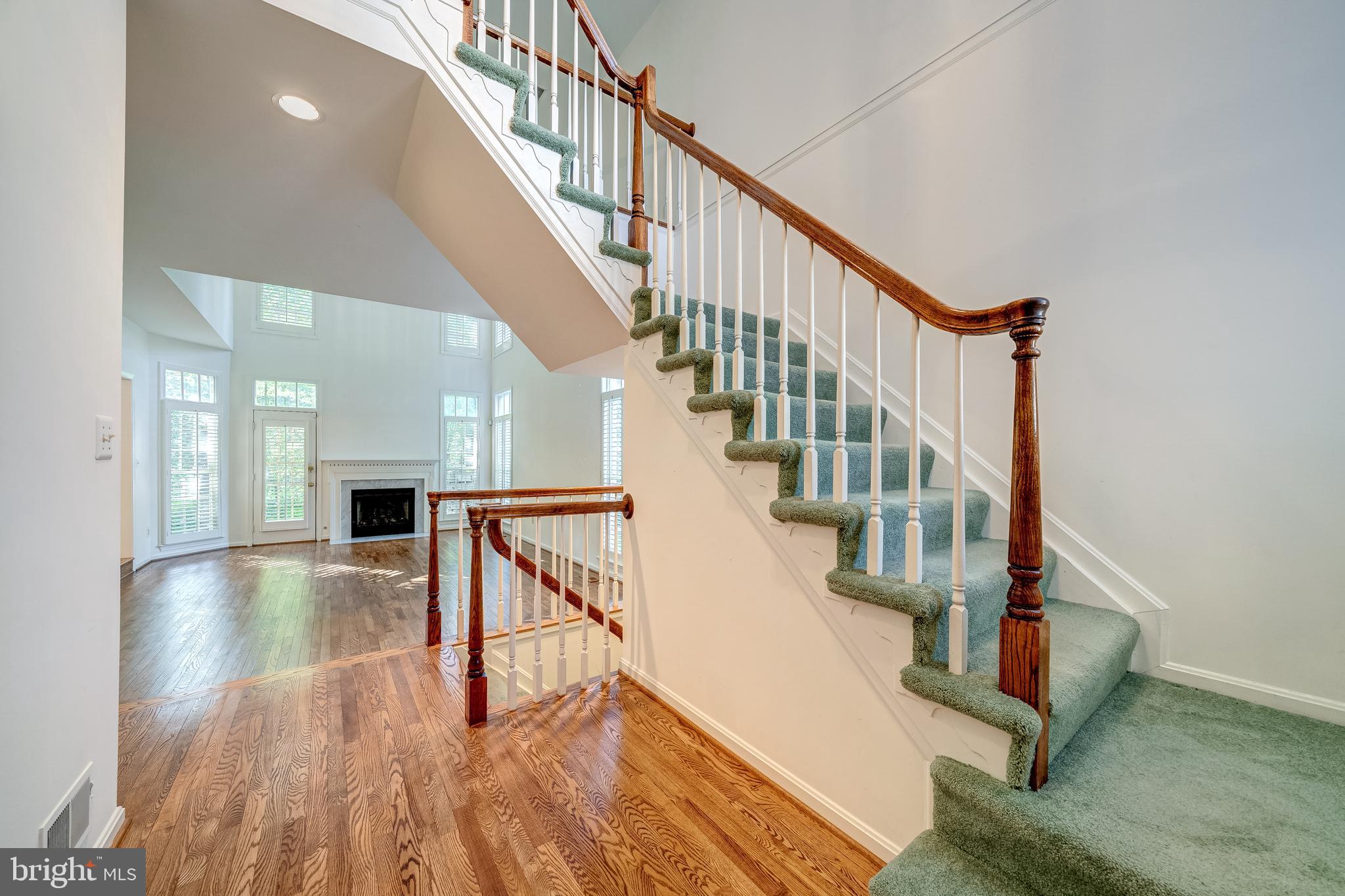 11457 Hollow Timber Court Reston, VA 20194 - Photo 7 of 46