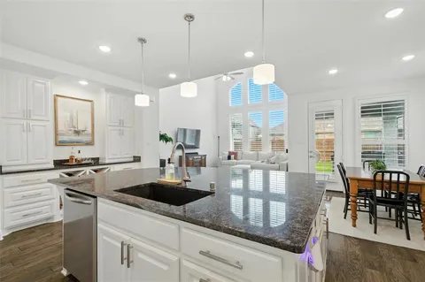 $580,000 | 7424 Winterbloom Way, Fort Worth, TX 76123