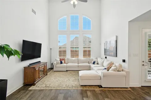 $580,000 | 7424 Winterbloom Way, Fort Worth, TX 76123