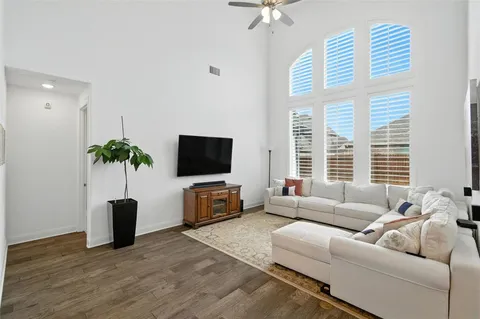 $580,000 | 7424 Winterbloom Way, Fort Worth, TX 76123