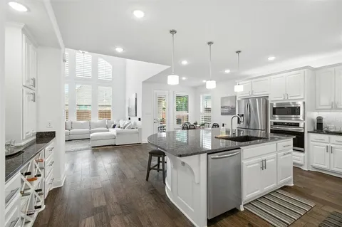 $580,000 | 7424 Winterbloom Way, Fort Worth, TX 76123