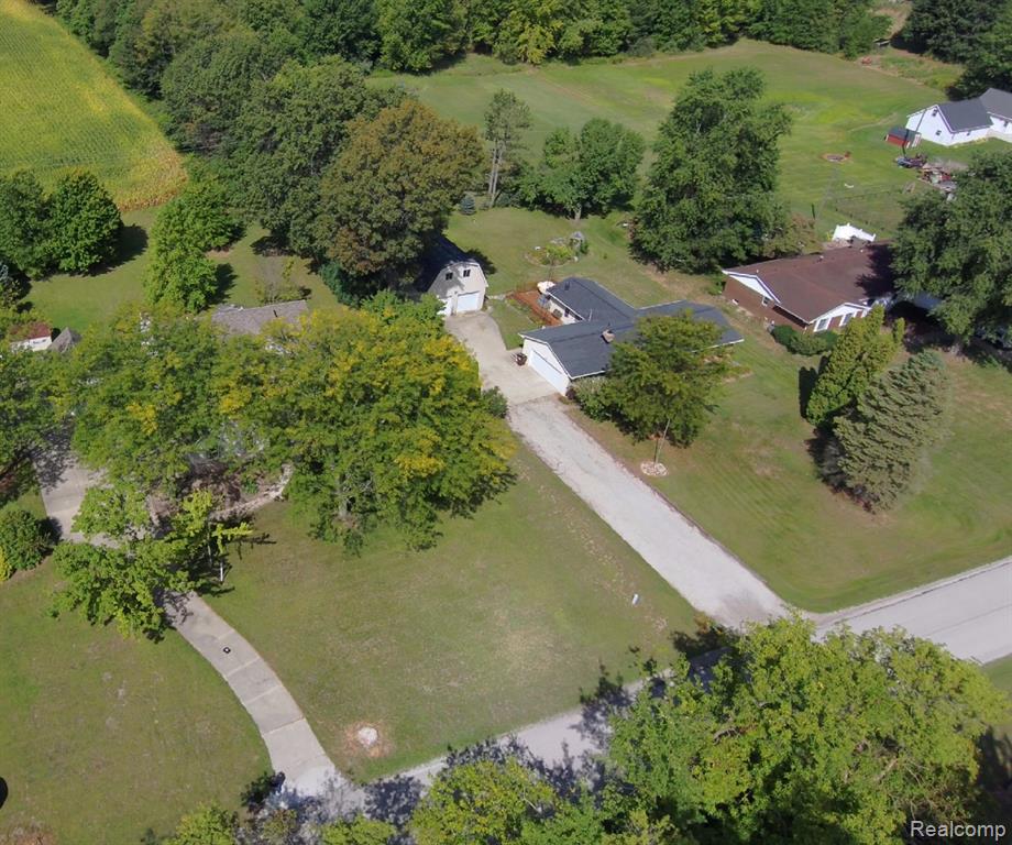 5324 Douglas Road Ida, MI 48140 - Photo 8 of 29
