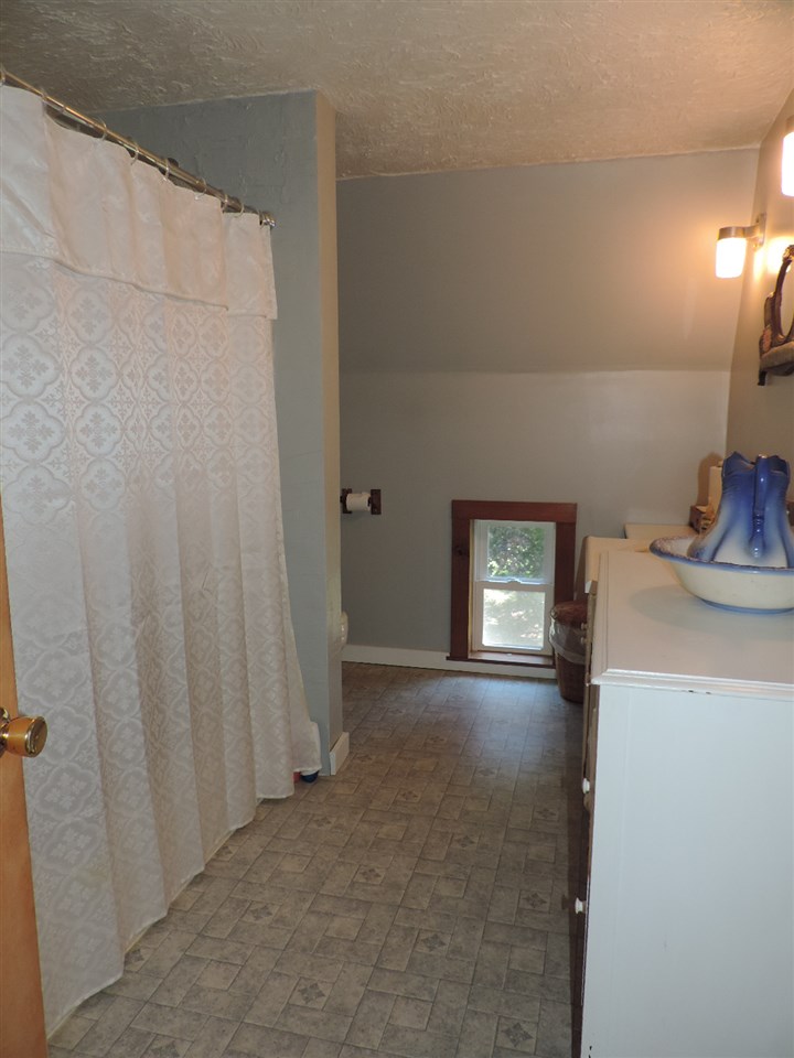 2826 Pawlet Mountain Road Rupert, VT 05775 - Photo 12 of 14 Gallery Image 12