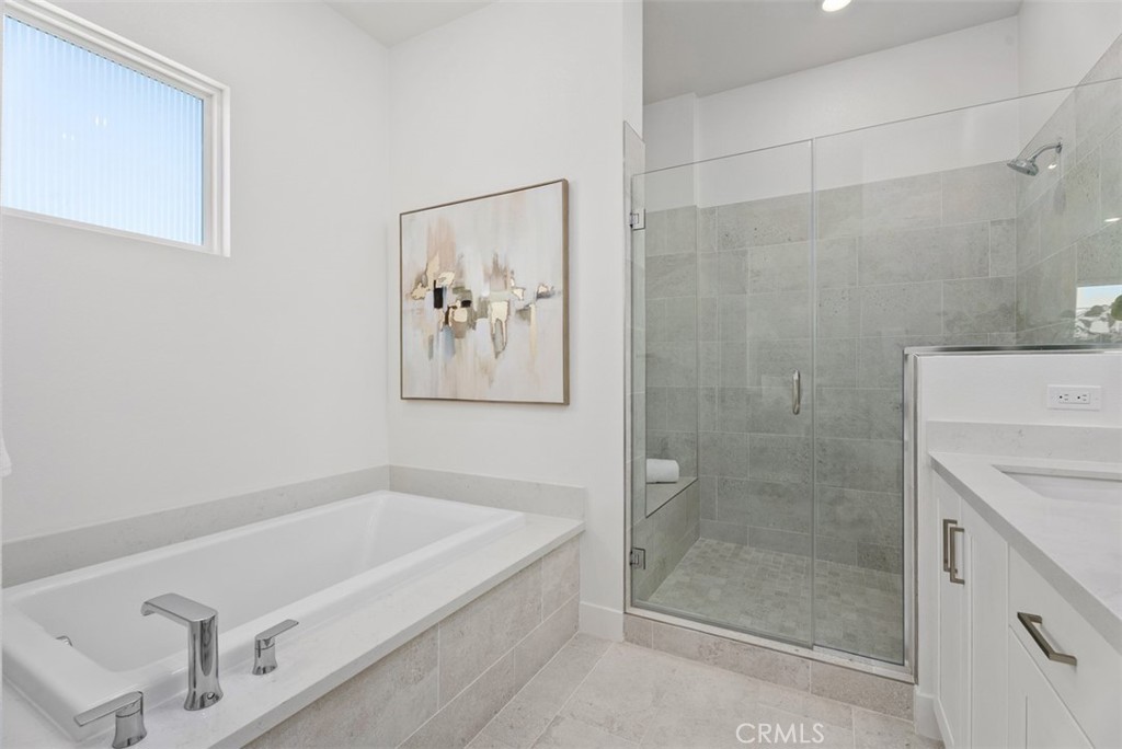 121 Bosal Irvine, CA 92618 - Photo 20 of 40