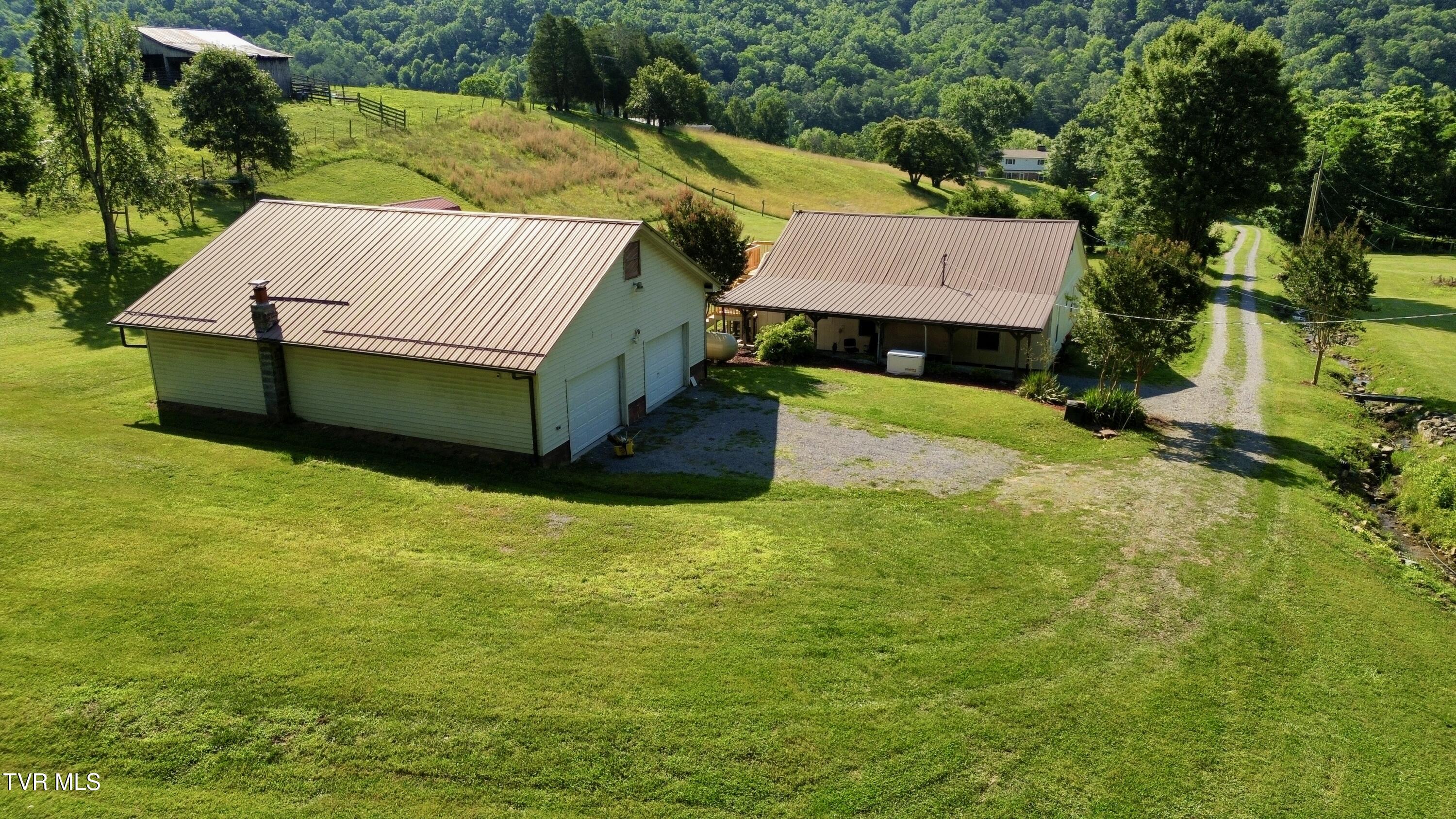 2575 Mendota Road Mendota, VA 24270 - Photo 7 of 57 dji_fly_20260422_192508_19_1782491917869