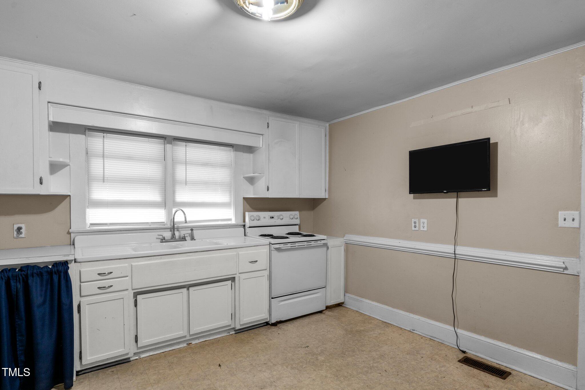 830 Delma Grimes Road Coats, NC 27521 - Photo 6 of 18 17-web-or-mls-DSC07278