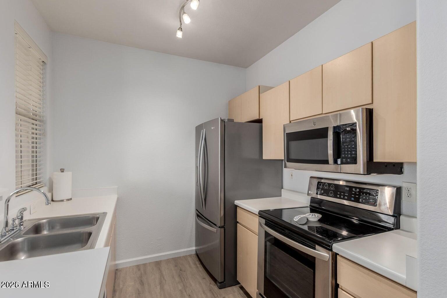 1720 East Thunderbird Road, Unit 2118 Phoenix, AZ 85022 - Photo 6 of 15