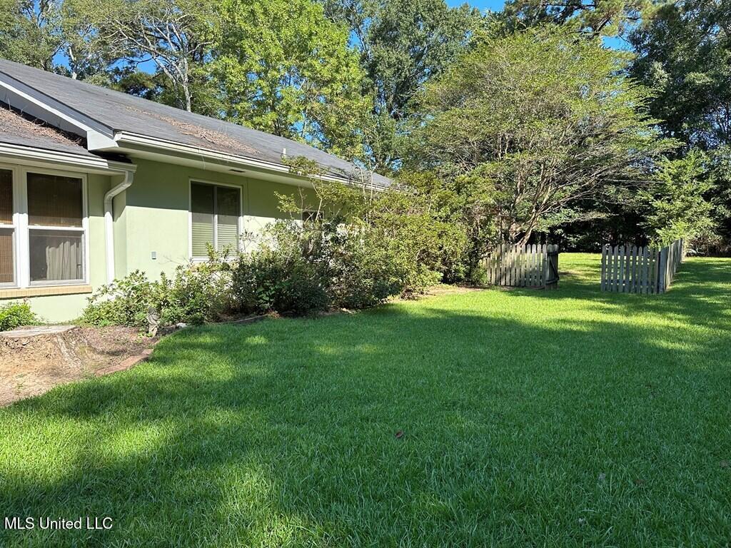 220 Lower Woodville Road Natchez, MS 39120 - Photo 18 of 23 20242609_14