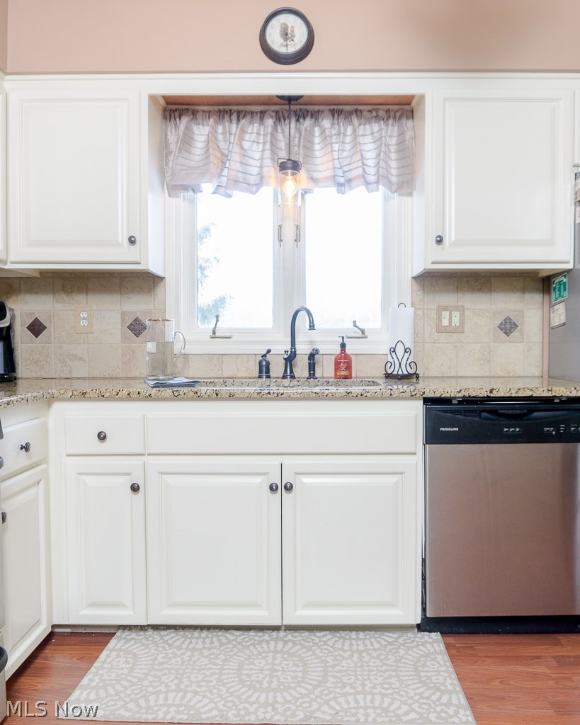 14054 Drake Road Strongsville, OH 44136 - Photo 10 of 30