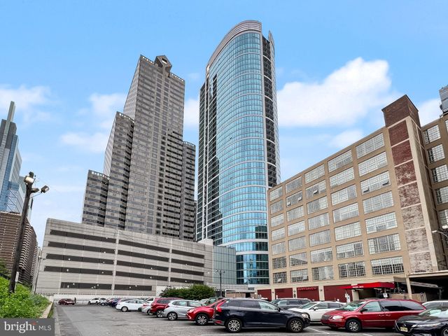 $690,000 | 2101 Market Street, Unit 1607, Philadelphia, PA 19103