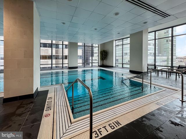 $690,000 | 2101 Market Street, Unit 1607, Philadelphia, PA 19103