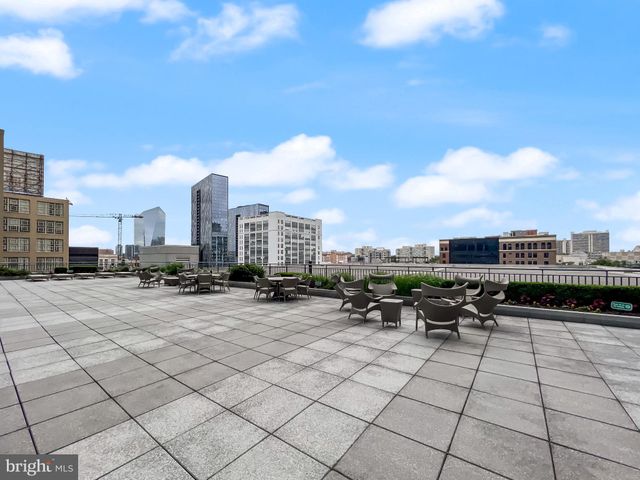 $690,000 | 2101 Market Street, Unit 1607, Philadelphia, PA 19103