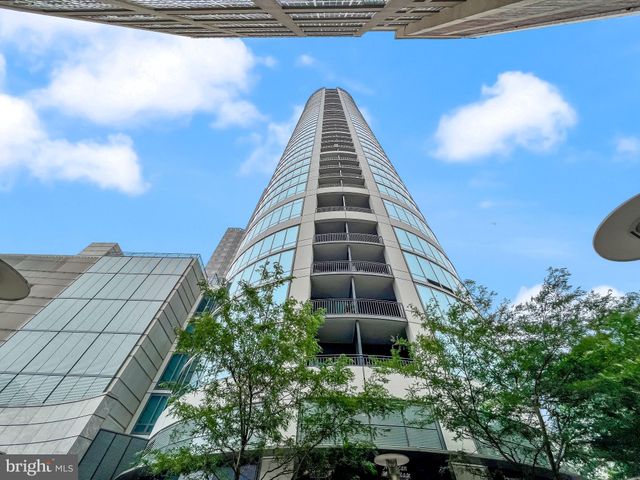 $690,000 | 2101 Market Street, Unit 1607, Philadelphia, PA 19103