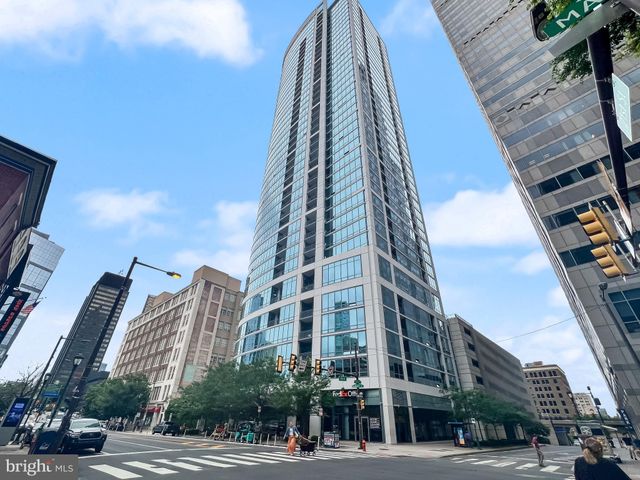$690,000 | 2101 Market Street, Unit 1607, Philadelphia, PA 19103