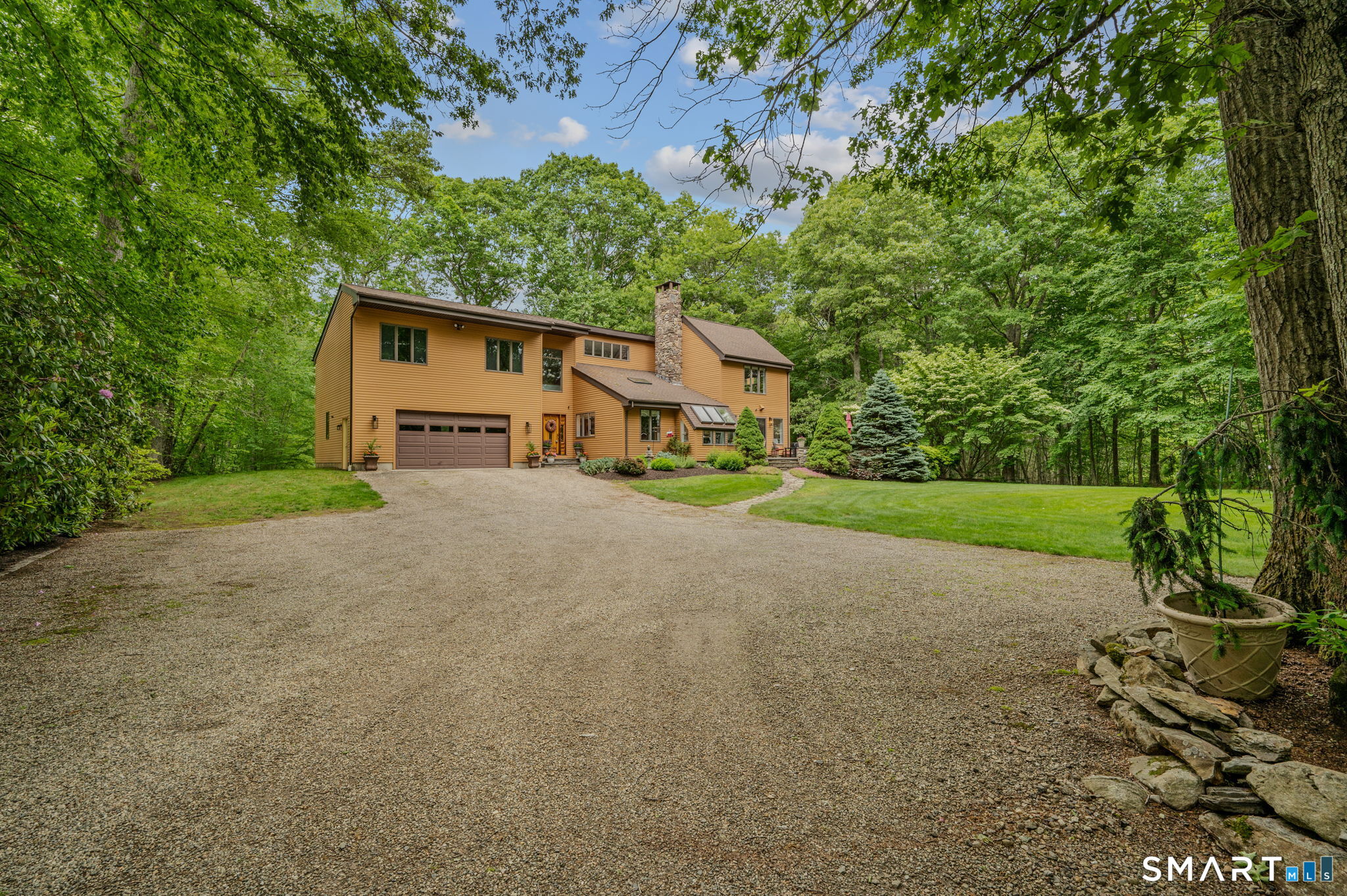 18 South Road Bozrah, CT 06334 - Photo 2 of 39