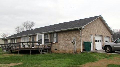 2100 Green Road Madisonville, TN 37354 - Photo 5 of 25 05-IMG_0896
