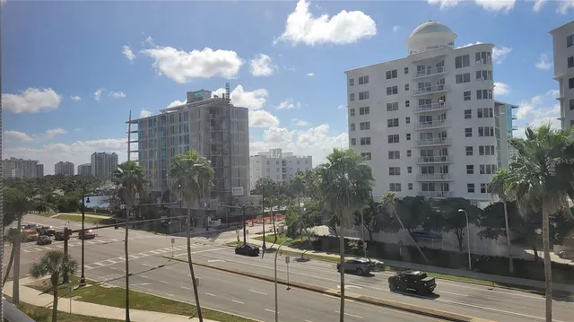 $4,900 | 11 Sunset Drive, Unit 304, Sarasota, FL 34236