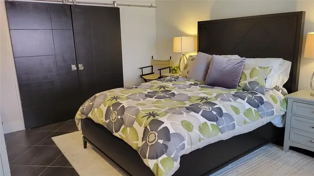 $4,900 | 11 Sunset Drive, Unit 304, Sarasota, FL 34236