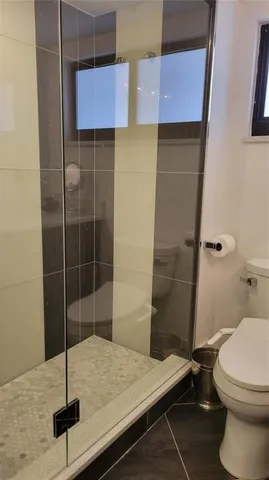 $4,900 | 11 Sunset Drive, Unit 304, Sarasota, FL 34236