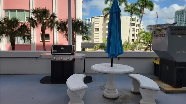 $4,900 | 11 Sunset Drive, Unit 304, Sarasota, FL 34236