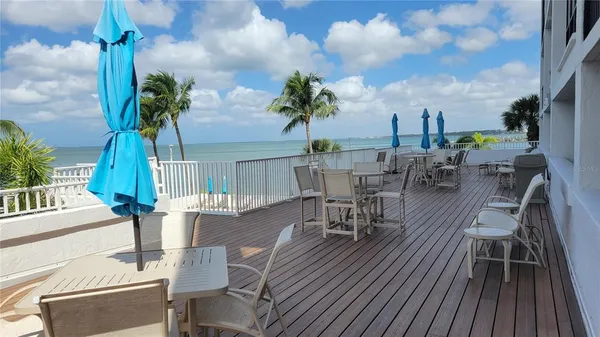 $4,900 | 11 Sunset Drive, Unit 304, Sarasota, FL 34236