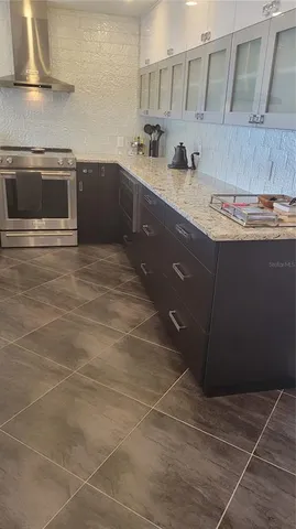 $4,900 | 11 Sunset Drive, Unit 304, Sarasota, FL 34236