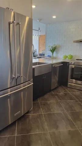 $4,900 | 11 Sunset Drive, Unit 304, Sarasota, FL 34236