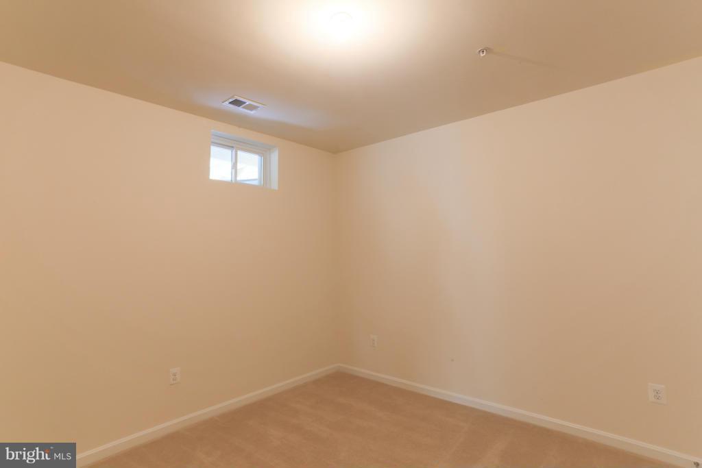 8173 Ridgely Loop Severn, MD 21144 - Photo 21 of 30 Interior (General)