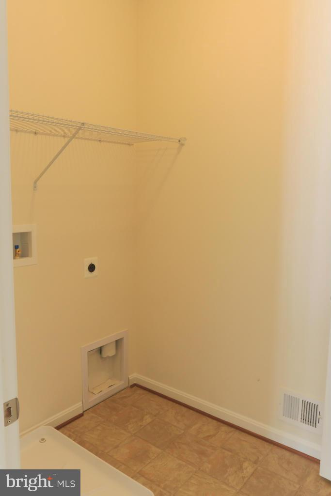 8173 Ridgely Loop Severn, MD 21144 - Photo 25 of 30 Interior (General)
