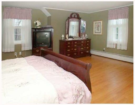 5 Mowry Road Smithfield, RI 02828 - Photo 3 of 8 Master Bedroom.