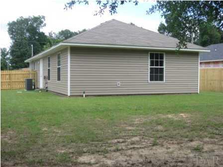 3981 Edgefield Street Pace, FL 32571 - Photo 2 of 19 Gallery Image 2