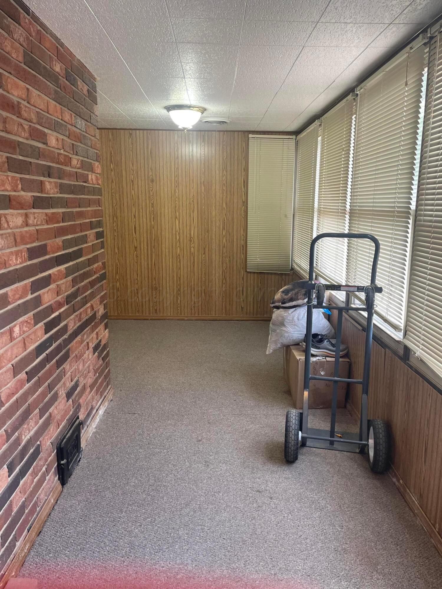 6200 Hanson Road Amarillo, TX 79106 - Photo 19 of 22 a view of a room with gym equipment