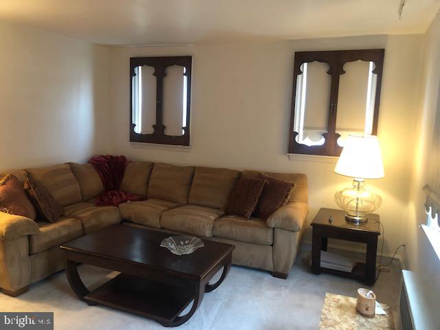7309 Belden Street Philadelphia, PA 19111 - Photo 3 of 10