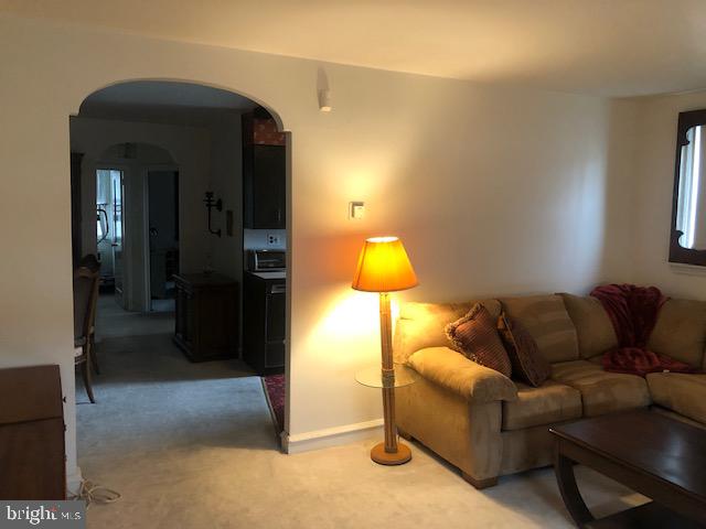 7309 Belden Street Philadelphia, PA 19111 - Photo 5 of 10