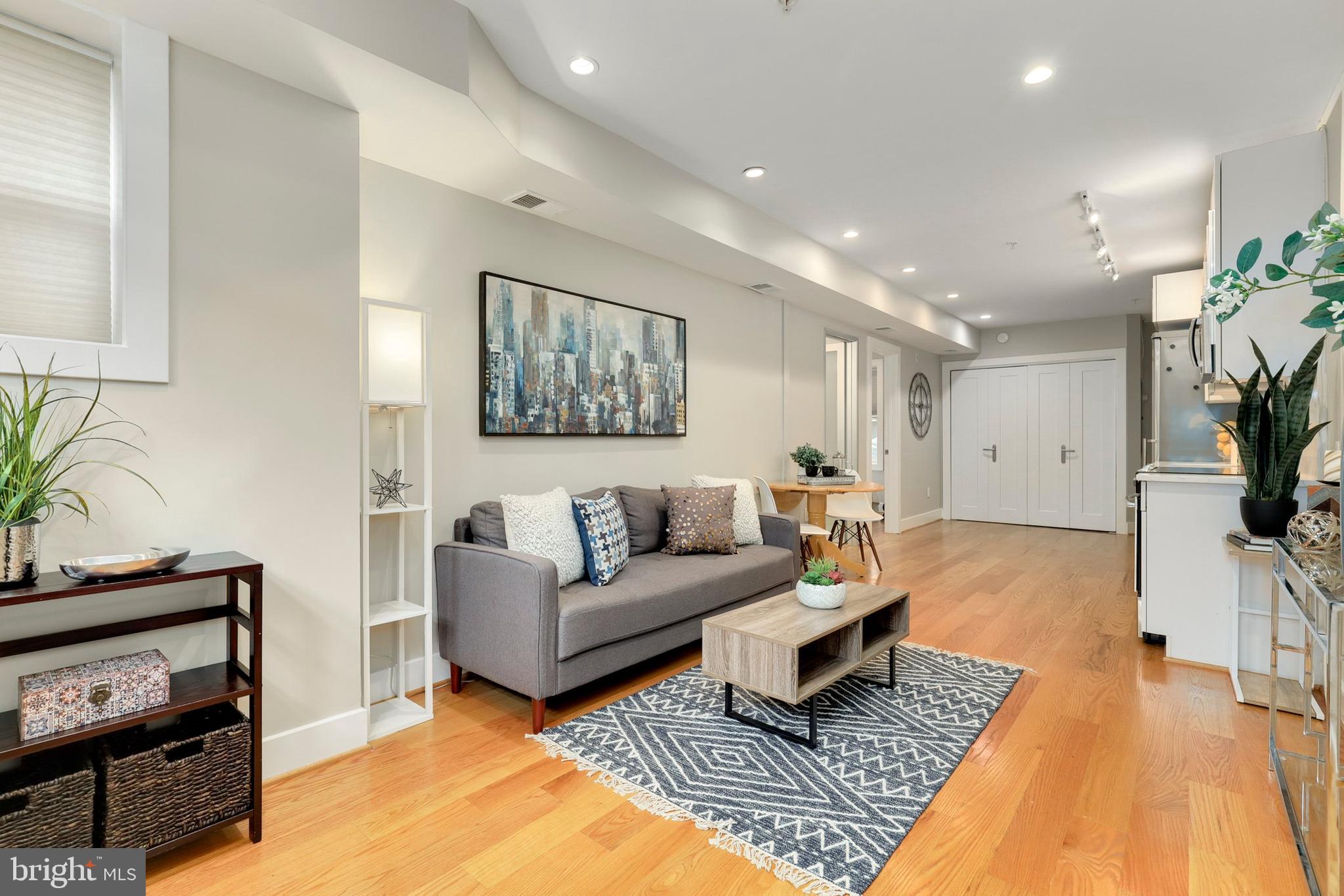 1209 G Street Southeast, Unit 1 Washington, DC 20003 - Photo 2 of 23