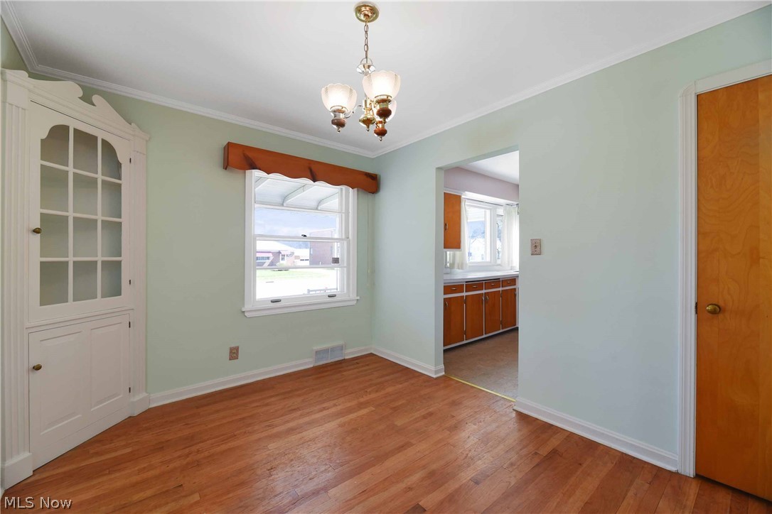 5415 Snow Road Parma, OH 44129 - Photo 9 of 26
