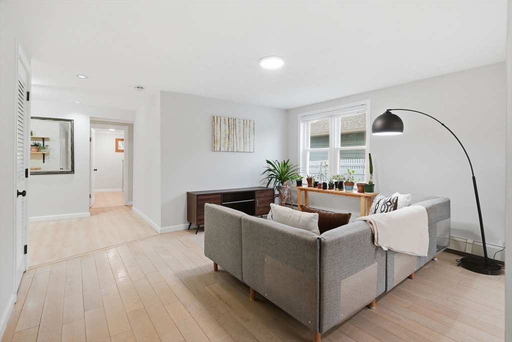 86 Indian Road Waltham, MA 02451 - Photo 11 of 33 Gallery Image 11