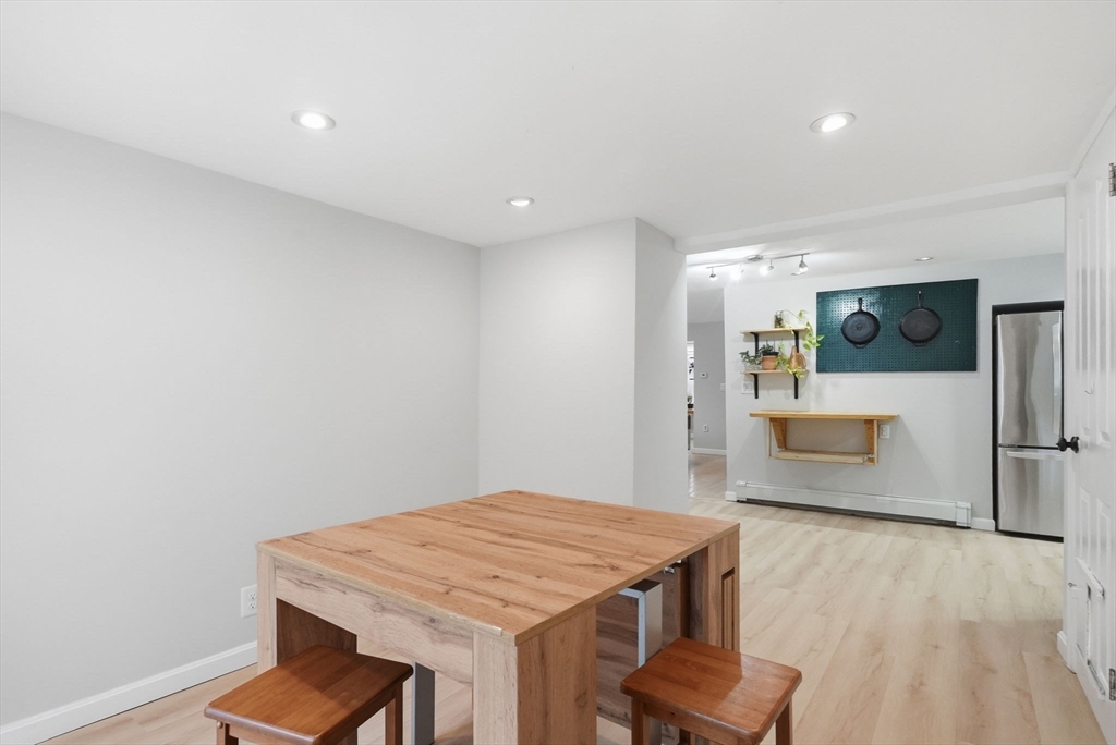 86 Indian Road Waltham, MA 02451 - Photo 8 of 33 Gallery Image 8