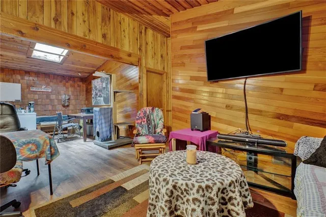 $879,999 | 1345 Ronald Reagan Boulevard, Cumming, GA 30041