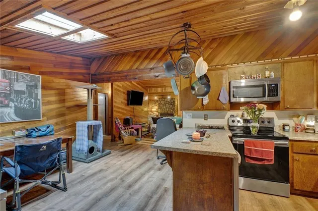 $879,999 | 1345 Ronald Reagan Boulevard, Cumming, GA 30041