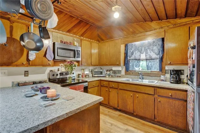 $879,999 | 1345 Ronald Reagan Boulevard, Cumming, GA 30041