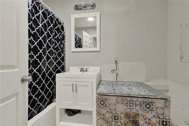 $879,999 | 1345 Ronald Reagan Boulevard, Cumming, GA 30041