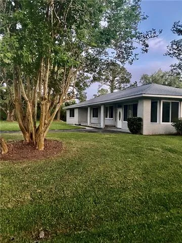 $339,900 | 101 Ollie Drive, Belle Chasse, LA 70037