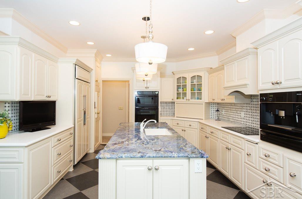 1952 West Freeland Road Bay City, MI 48706 - Photo 13 of 49 50007191-12.JPG
