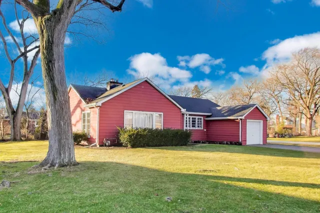 $325,000 | 12200 South Oak Park Avenue, Palos Heights, IL 60463