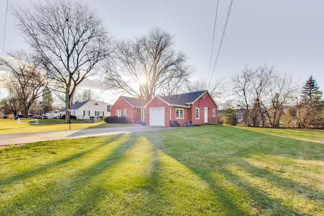 $325,000 | 12200 South Oak Park Avenue, Palos Heights, IL 60463