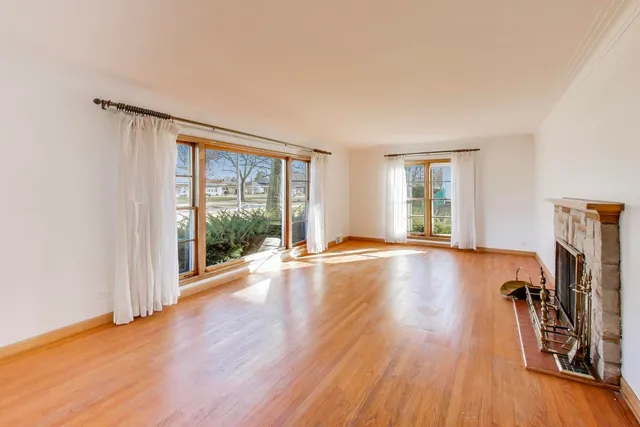 $315,000 | 12200 South Oak Park Avenue, Palos Heights, IL 60463