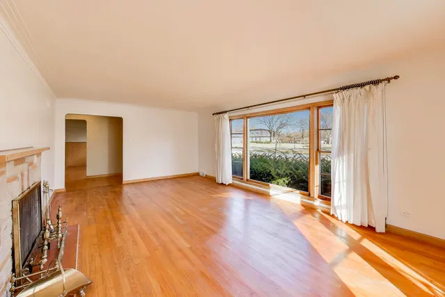 $325,000 | 12200 South Oak Park Avenue, Palos Heights, IL 60463