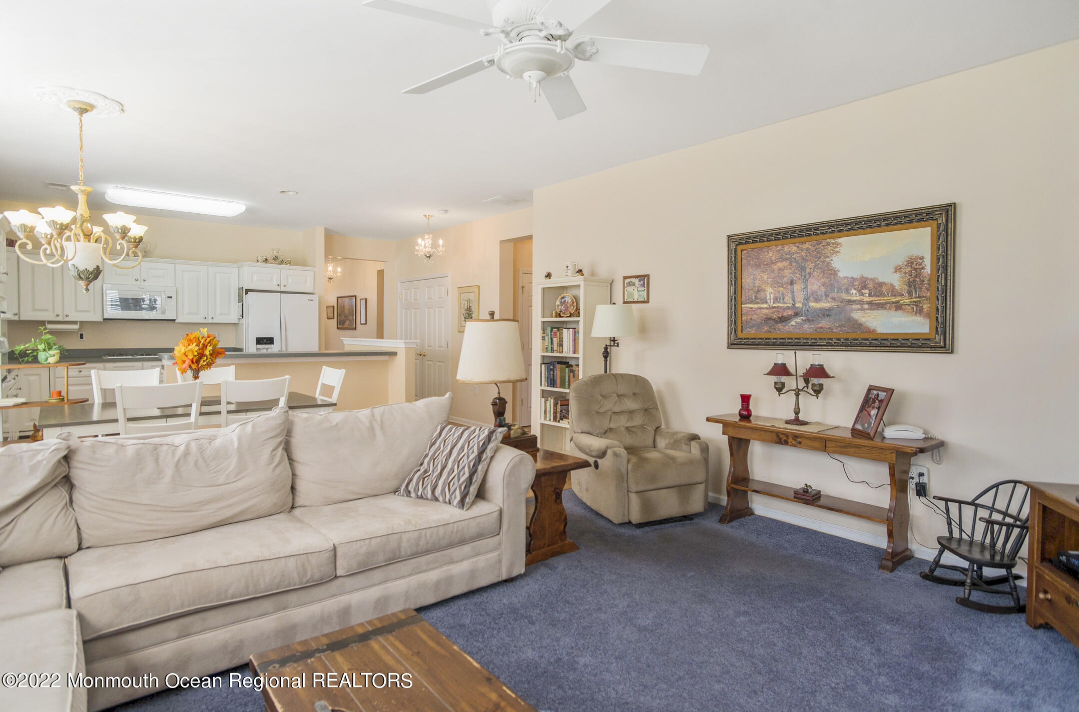 11 Banstead Way Jackson, NJ 08527 - Photo 14 of 29 _RMJ4730 family room